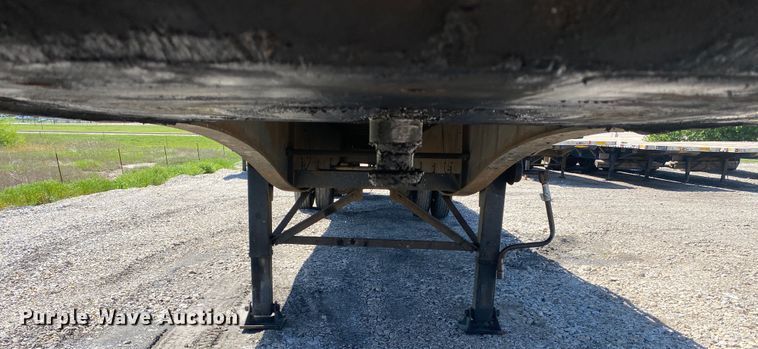 image for item DM4093 2002 Utility Trailer MFG FLBD  flatbed trailer