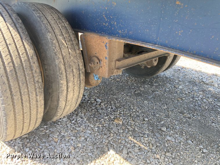 image for item DM4093 2002 Utility Trailer MFG FLBD  flatbed trailer