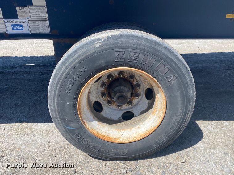 image for item DM4094 2003 Utility Trailer MFG FLBD flatbed trailer