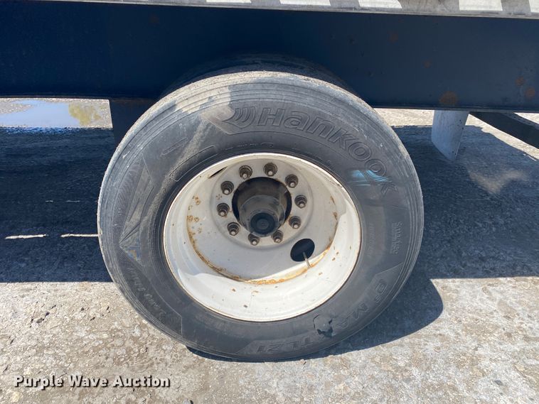 image for item DM4094 2003 Utility Trailer MFG FLBD flatbed trailer