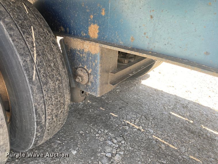 image for item DM4094 2003 Utility Trailer MFG FLBD flatbed trailer