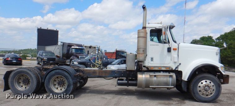 image for item DP4165 2007 International 5900i  semi truck