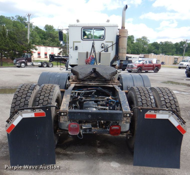 image for item DP4165 2007 International 5900i  semi truck