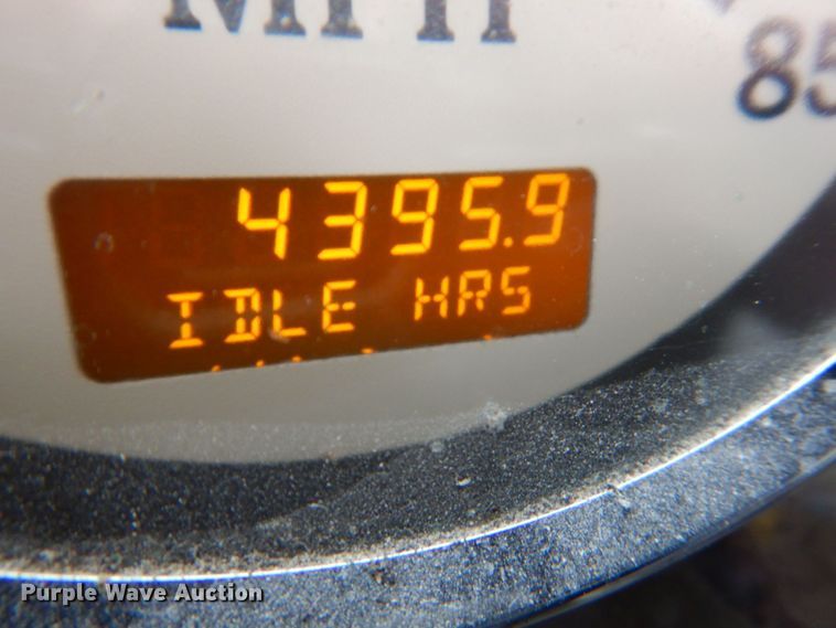 image for item DP4165 2007 International 5900i  semi truck