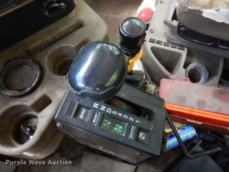 image for item DP4165 2007 International 5900i  semi truck