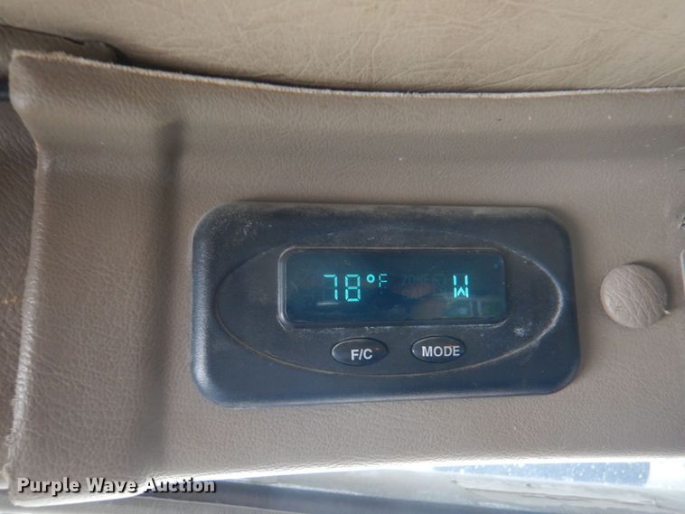 image for item DP4165 2007 International 5900i  semi truck