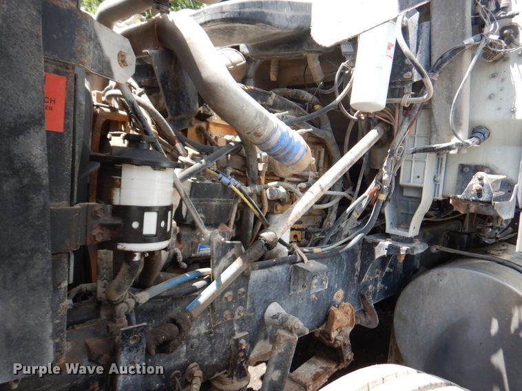 image for item DP4165 2007 International 5900i  semi truck