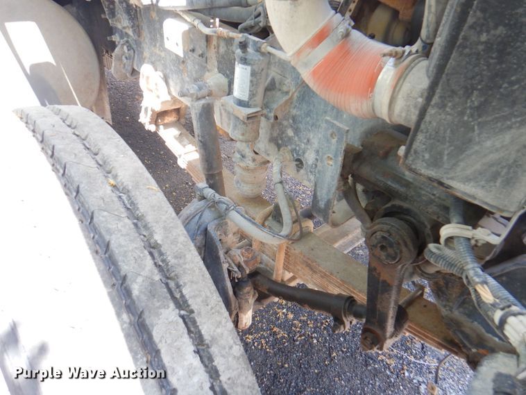 image for item DP4165 2007 International 5900i  semi truck