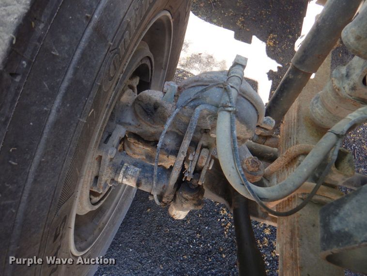 image for item DP4165 2007 International 5900i  semi truck