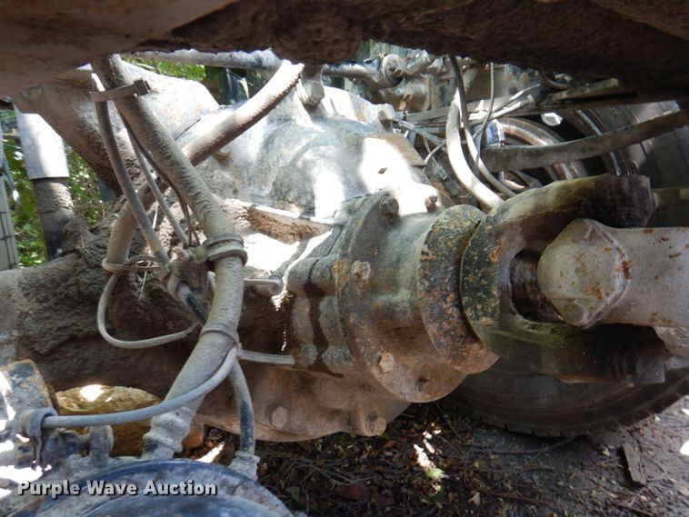 image for item DP4165 2007 International 5900i  semi truck