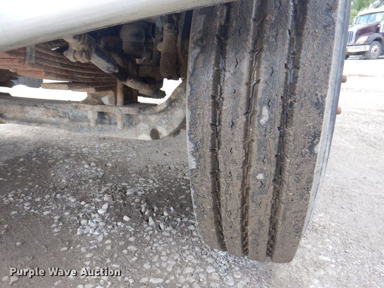 image for item DP4165 2007 International 5900i  semi truck