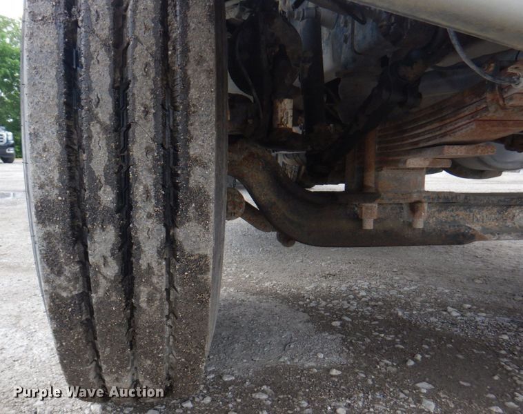 image for item DP4165 2007 International 5900i  semi truck