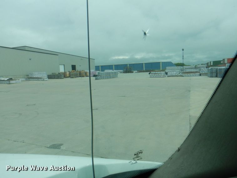 image for item DP4210 2008 International 7600  flatbed truck