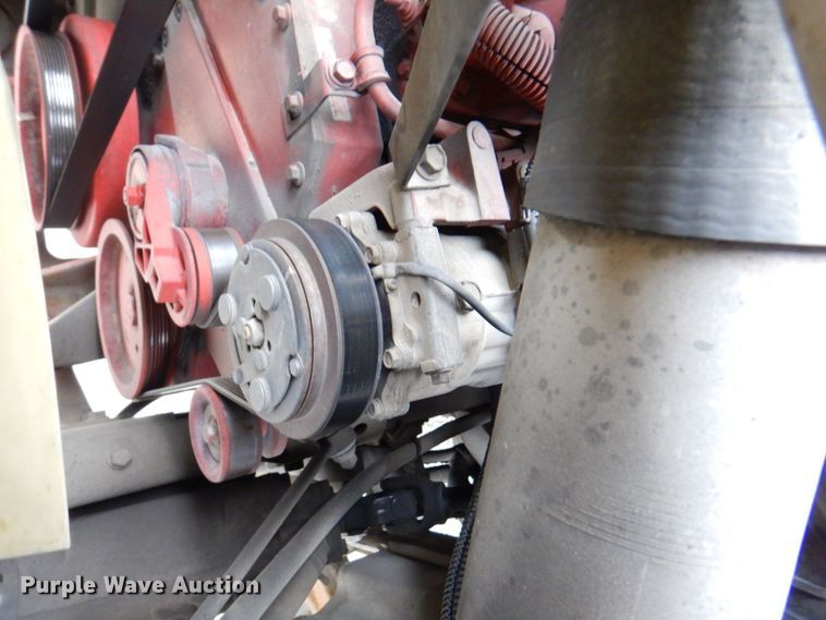 image for item DP4210 2008 International 7600  flatbed truck