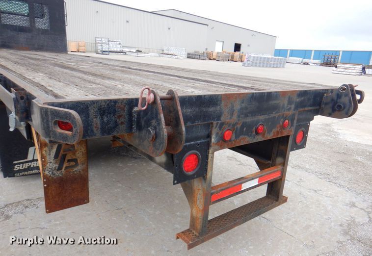 image for item DP4210 2008 International 7600  flatbed truck