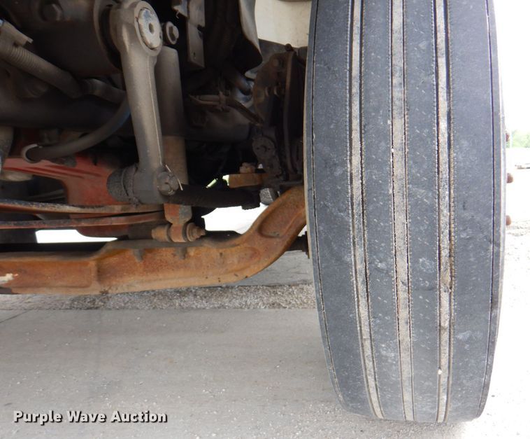 image for item DP4210 2008 International 7600  flatbed truck