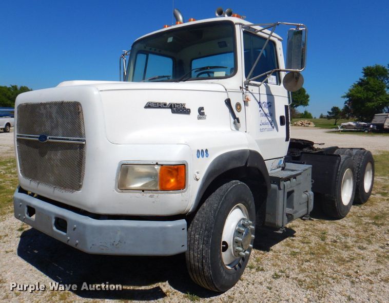 image for item DP4216 1994 Ford Aeromax L9000  semi truck