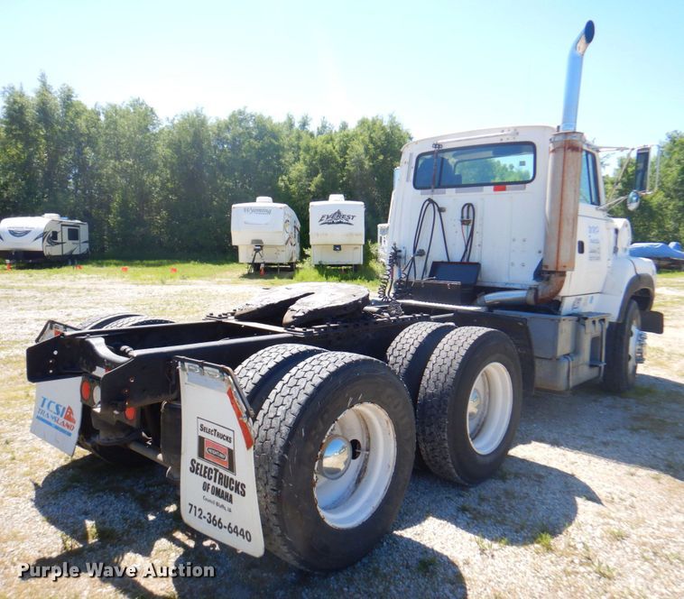 image for item DP4216 1994 Ford Aeromax L9000  semi truck