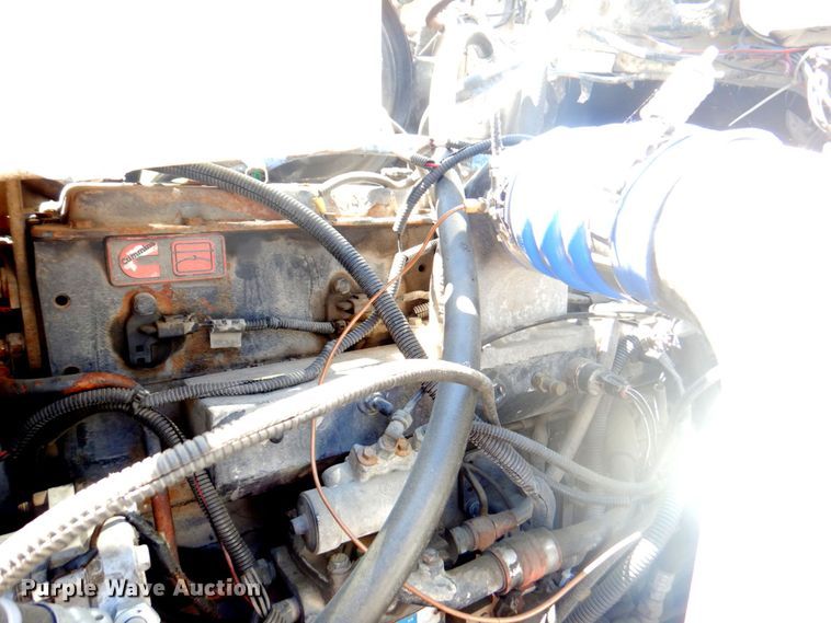 image for item DP4216 1994 Ford Aeromax L9000  semi truck