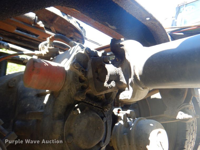 image for item DP4216 1994 Ford Aeromax L9000  semi truck