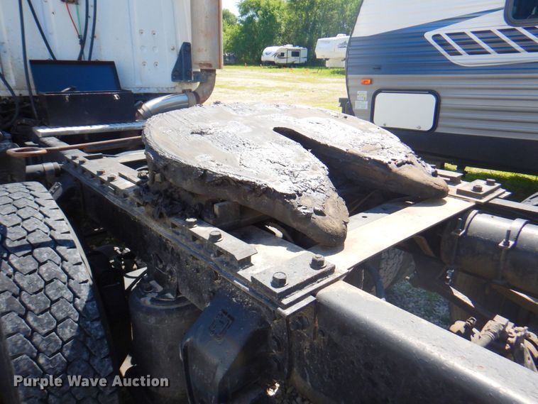 image for item DP4216 1994 Ford Aeromax L9000  semi truck