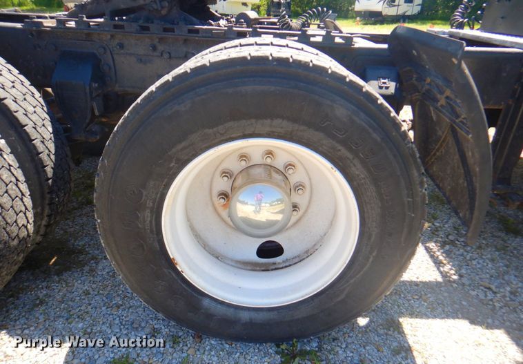 image for item DP4216 1994 Ford Aeromax L9000  semi truck