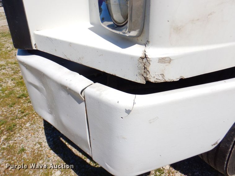 image for item DP4217 1995 WhiteGMC WG  semi truck