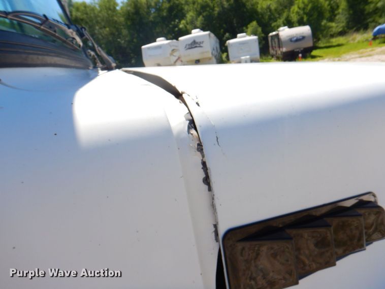 image for item DP4217 1995 WhiteGMC WG  semi truck