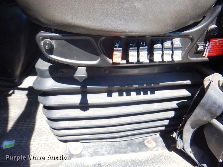 image for item DP4217 1995 WhiteGMC WG  semi truck