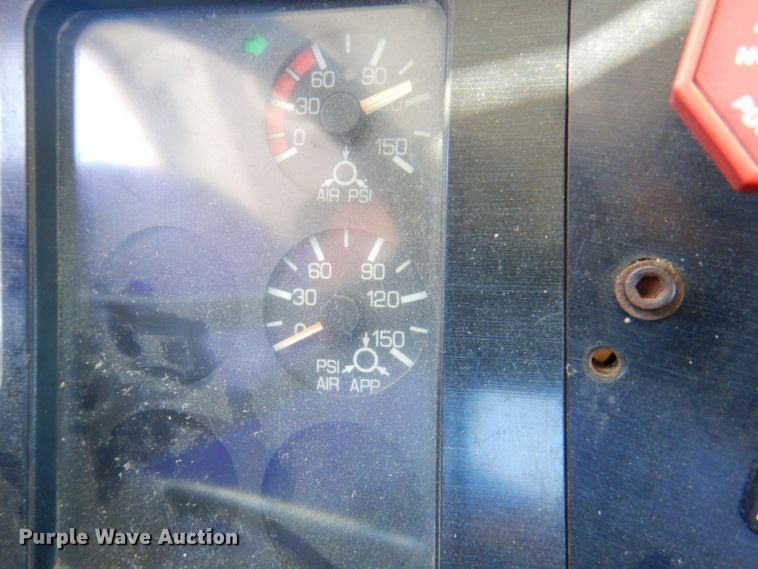 image for item DP4217 1995 WhiteGMC WG  semi truck