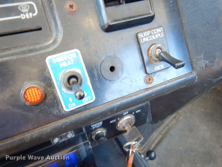 image for item DP4217 1995 WhiteGMC WG  semi truck