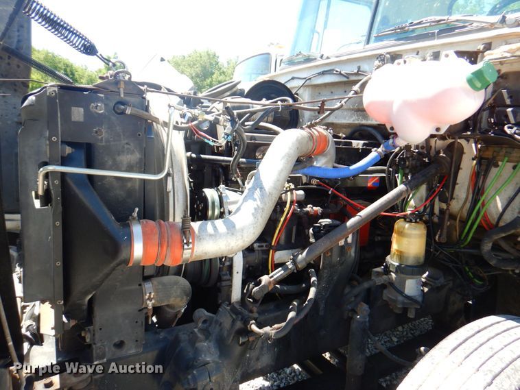 image for item DP4217 1995 WhiteGMC WG  semi truck