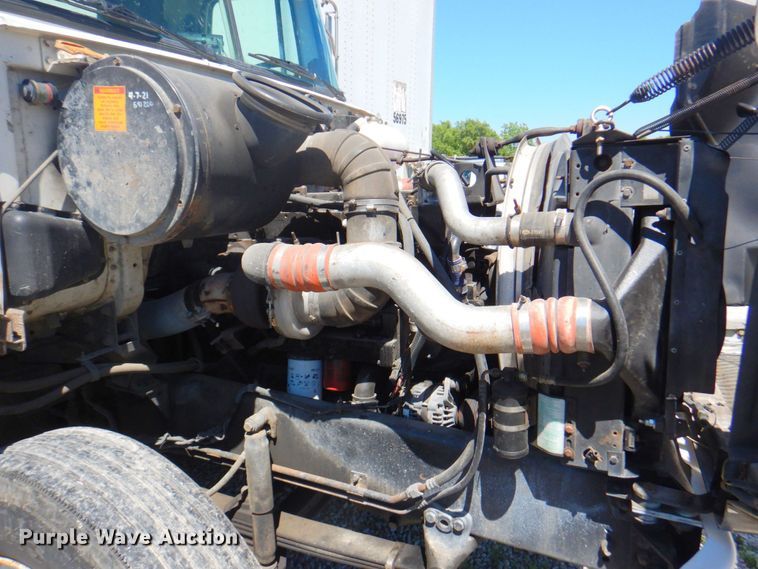 image for item DP4217 1995 WhiteGMC WG  semi truck