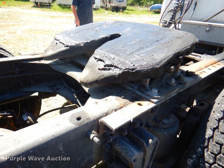 image for item DP4217 1995 WhiteGMC WG  semi truck