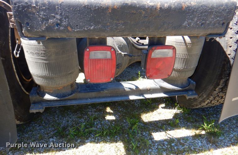 image for item DP4217 1995 WhiteGMC WG  semi truck