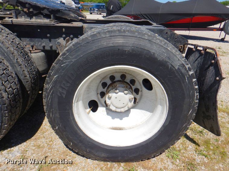 image for item DP4217 1995 WhiteGMC WG  semi truck