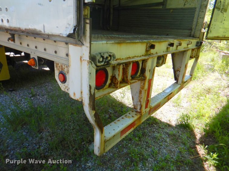 image for item DP4218 2005 Wabash  dry van trailer