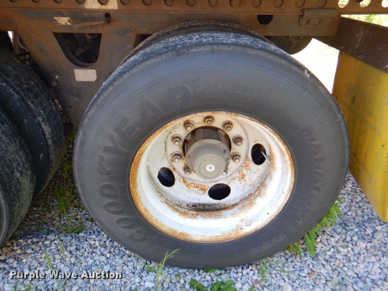 image for item DP4218 2005 Wabash  dry van trailer