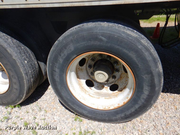 image for item DP4218 2005 Wabash  dry van trailer