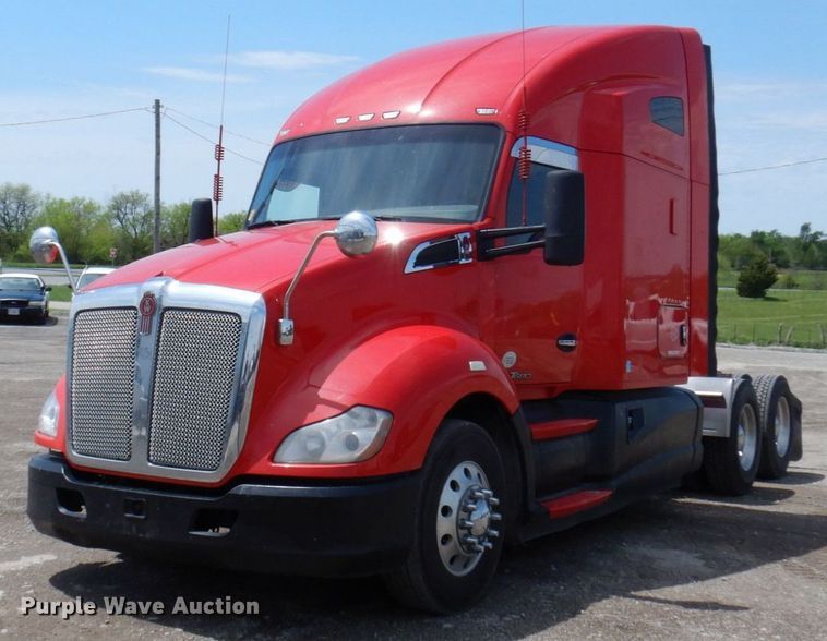 image for item DP5511 2014 Kenworth T680  semi truck