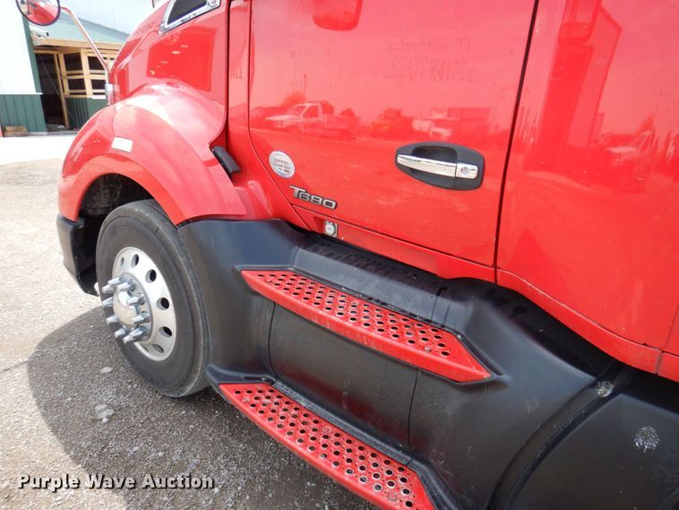 image for item DP5511 2014 Kenworth T680  semi truck