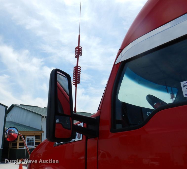 image for item DP5511 2014 Kenworth T680  semi truck