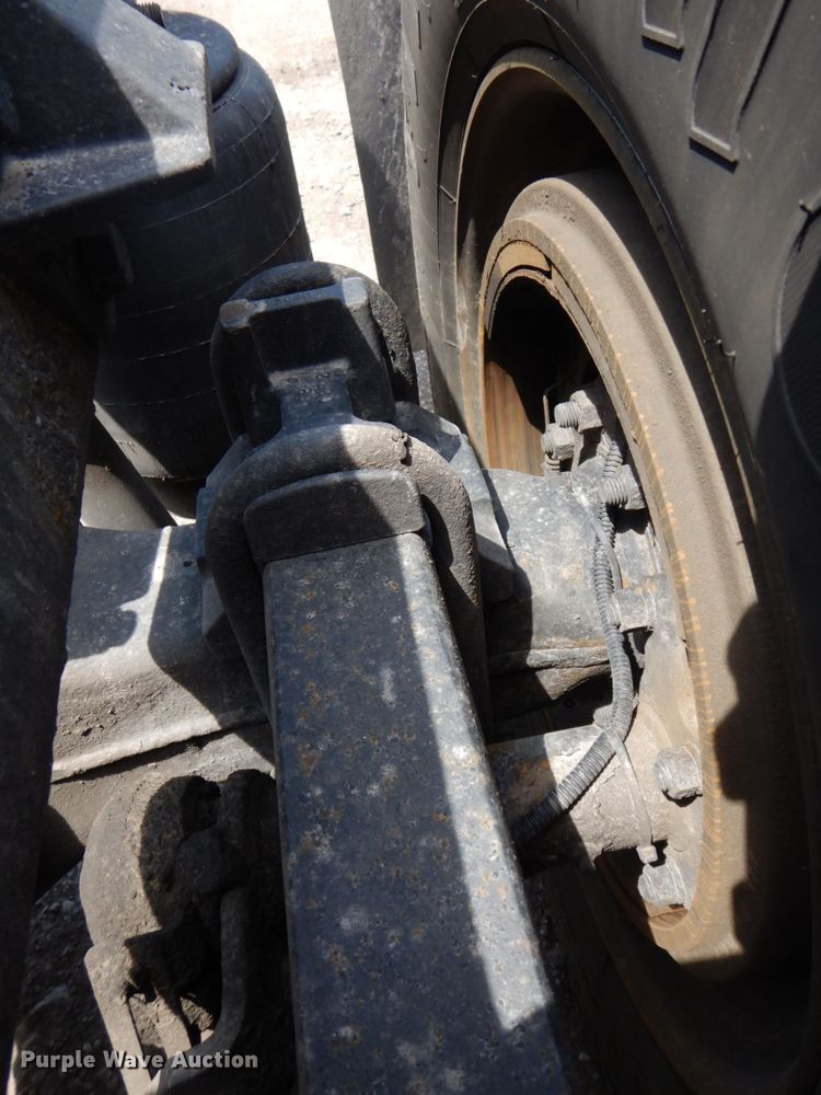 image for item DP5511 2014 Kenworth T680  semi truck