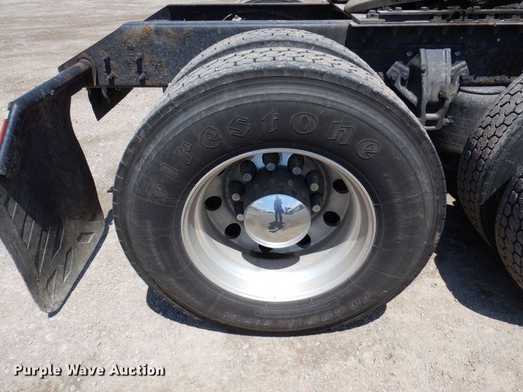 image for item DP5511 2014 Kenworth T680  semi truck