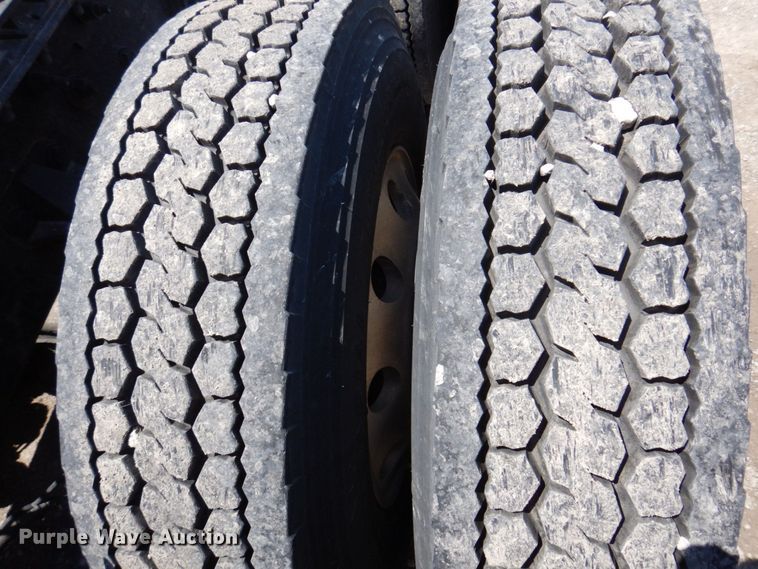 image for item DP5511 2014 Kenworth T680  semi truck