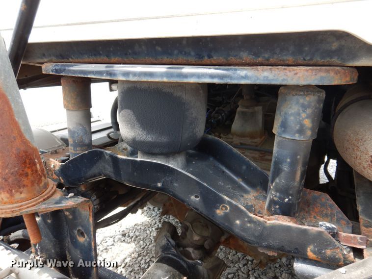 image for item DP5515 2004 Mack CX613  semi truck