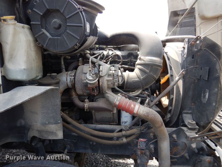 image for item DP5515 2004 Mack CX613  semi truck