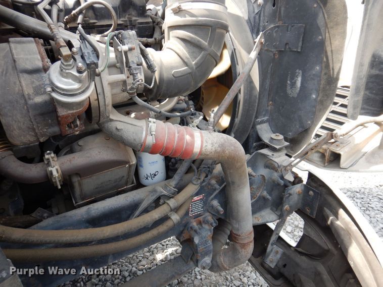 image for item DP5515 2004 Mack CX613  semi truck