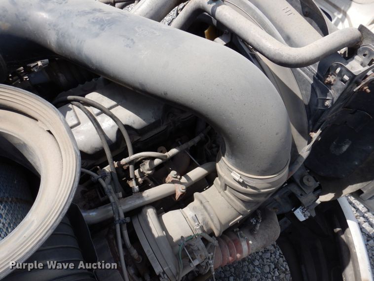 image for item DP5515 2004 Mack CX613  semi truck