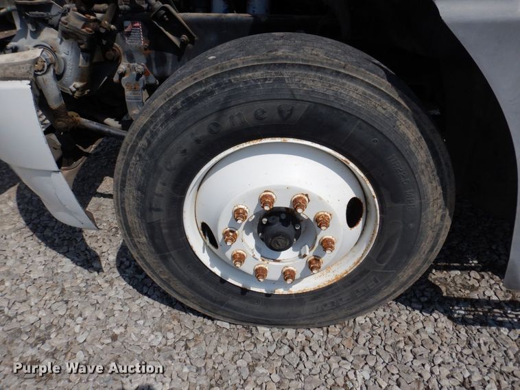 image for item DP5515 2004 Mack CX613  semi truck